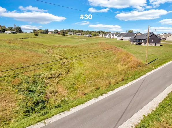 2694 Whispering Oaks Ln, Cookeville, TN 38501