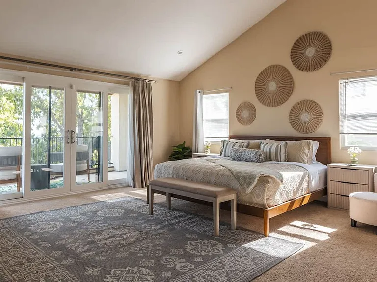 Crest Vista Dr — Photo 6