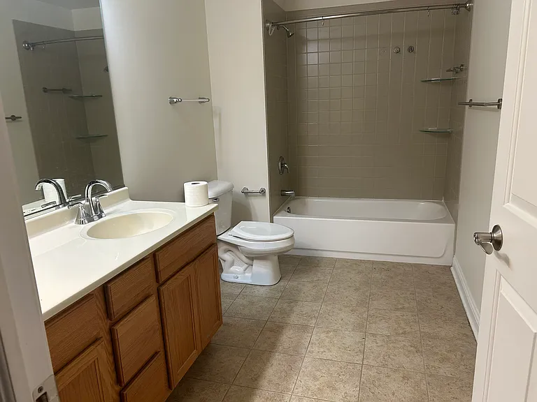 3400 N Old Arlington Heights Rd #301 — Photo 3