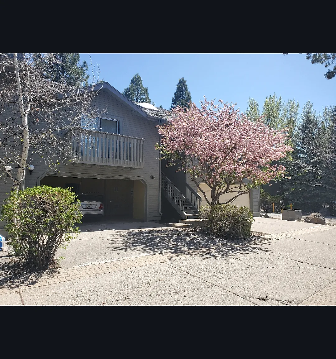 111 E Oak Ave — Photo 1