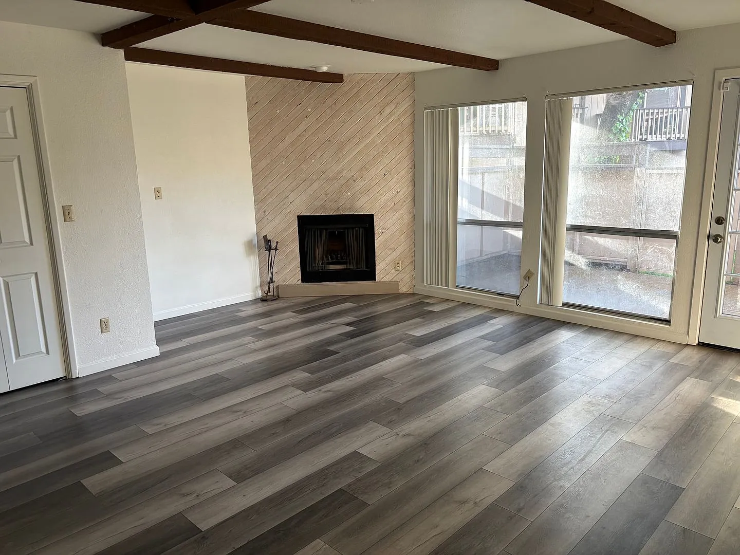 4701 College Oak Dr APT 6 photo 1