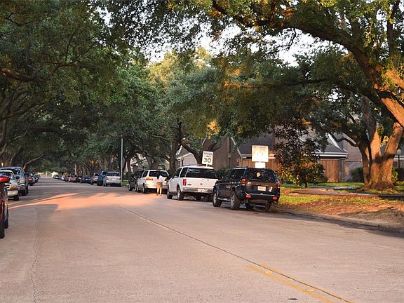 2nd image of 13776 Hollowgreen Dr #343/407