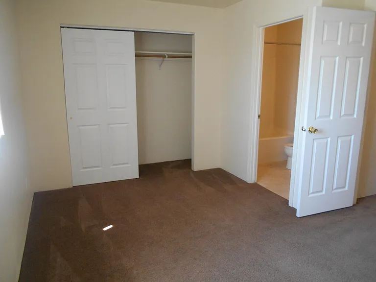 2950 E Palouse River Dr — Photo 14