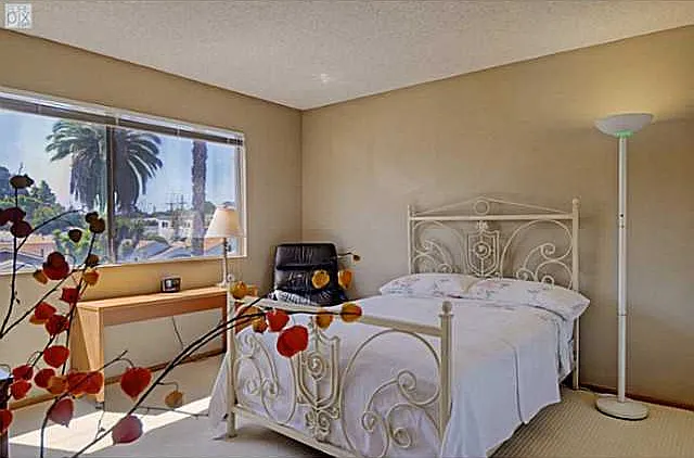 1829-31 Thomas Ave #2B — Photo 11