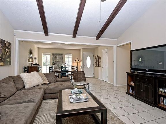 5th image of 6903 Whispering Oaks Dr
