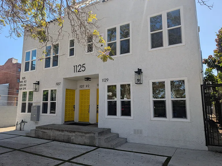 1127 1/2 Lodi Pl — Photo 17