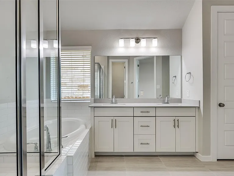 4318 Frankfurt Ln — Photo 20