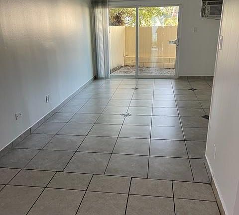 3rd image of 844 Chestnut Ave APT 10