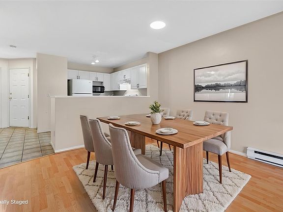 2nd image of 717 Aspen Rd #12