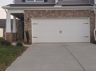 7597 Discovery Point Dr, Huntsville, AL 35806