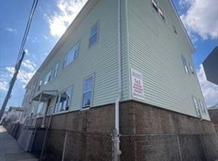 305 4th St, Fall River, MA 02721