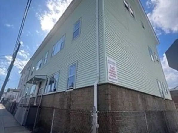 305 4th St, Fall River, MA 02721