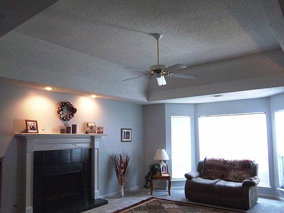 5th image of 377 Crown Mill Dr