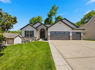 1128 Patsy Ln, O'Fallon, MO 63366