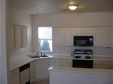3rd image of 6005 Triple Crown Cir