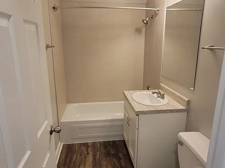 Lisle Station Apartments — Photo 96