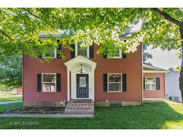 310 S Midland Ave photo 1