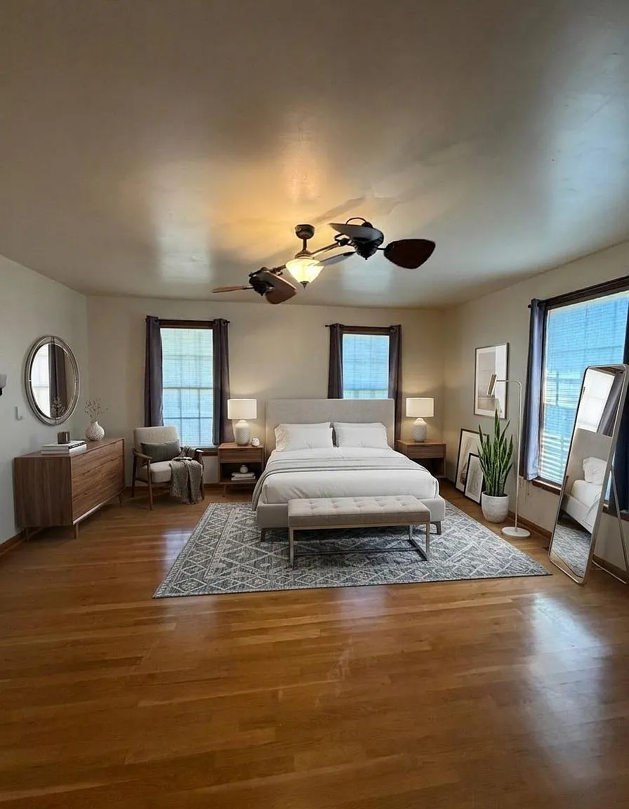 5 bed, 3.5 bath, 3700 sqft, $3,200 — Photo 3