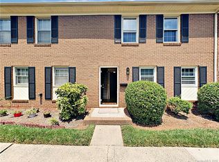 8341 Knights Bridge Rd, Charlotte, NC 28210