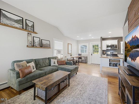5th image of 47 Perry Avenue