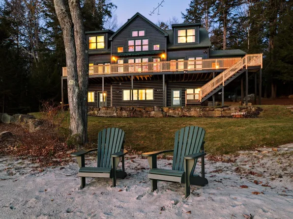 276 Castle Shore Road, Moultonborough, NH 03254