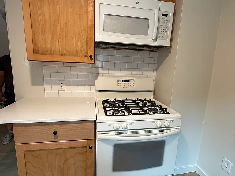 432 Hayward Ave #UP — Photo 5
