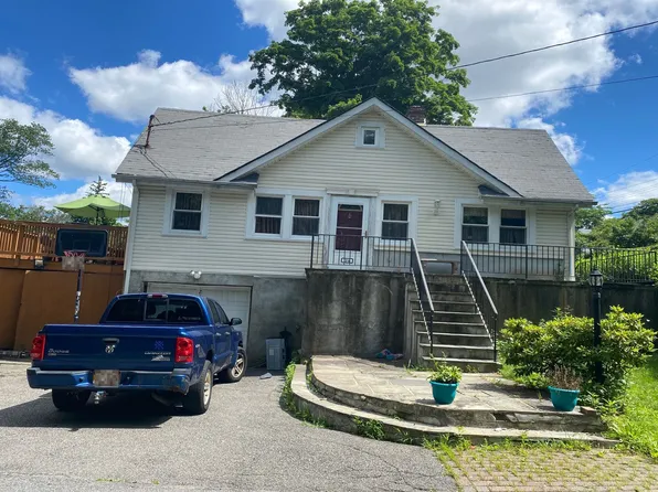24 Greene Rd, Yorktown Heights, NY 10598