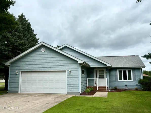 311 Jamie Cir, Sisseton, SD 57262