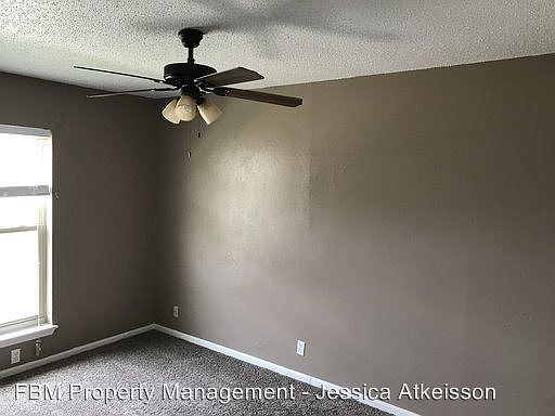 5th image of 119 E Walnut St APT 301