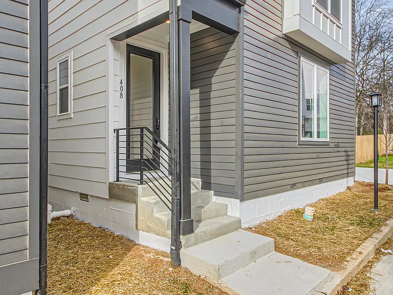 408 Serenity Ln — Photo 25