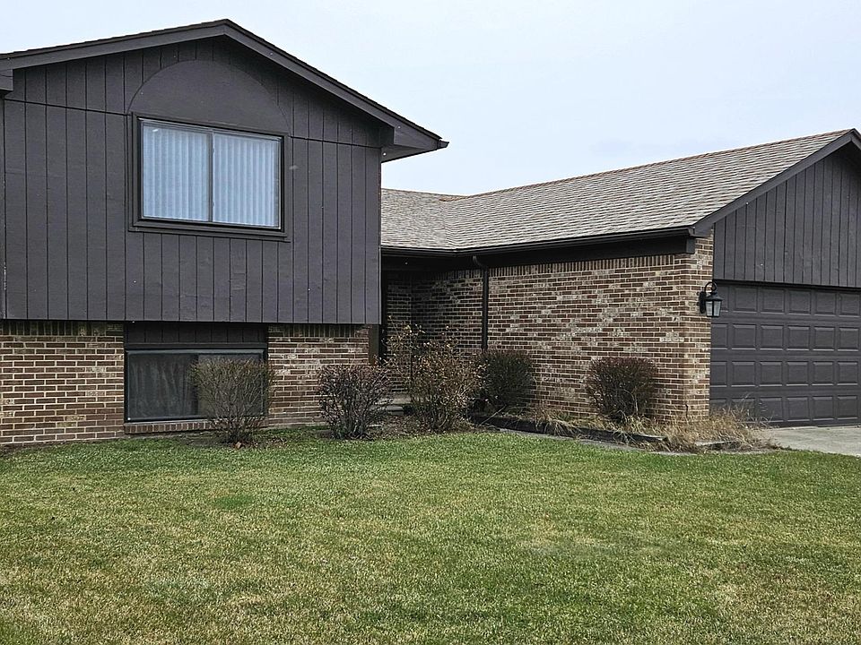 46049 Apple Ln, MI 48044 Zillow