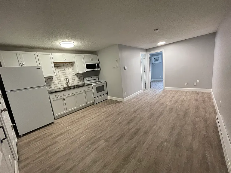 7314 Buffalo Ave #6 — Photo 14