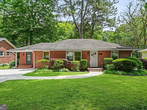 2447 Hunting Valley Dr, Decatur, GA 30033