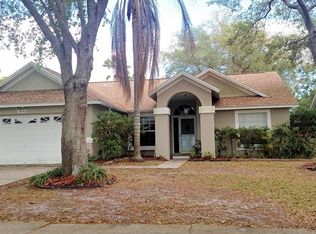 1444 Ridge Shore Dr, Tarpon Springs, FL 34689