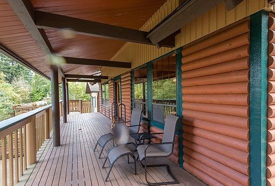 wrap around deck -East side entry area