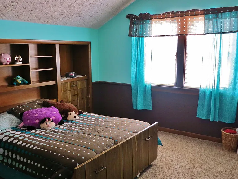 Upstairs bedroom #2