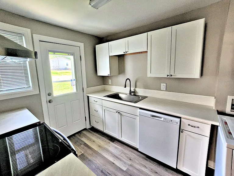 1502 Randolph Ave SE — Photo 7