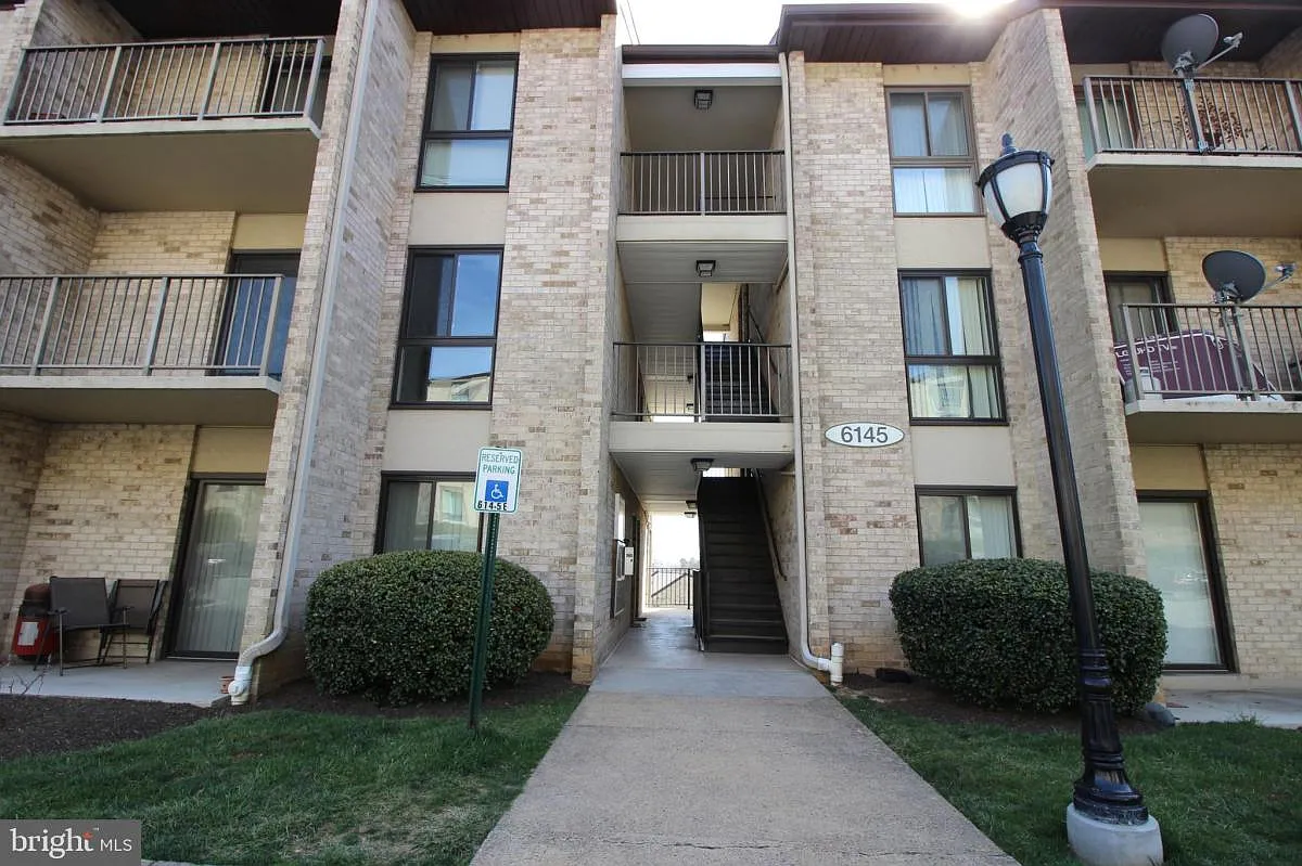 6145 Edsall Rd APT E photo 1