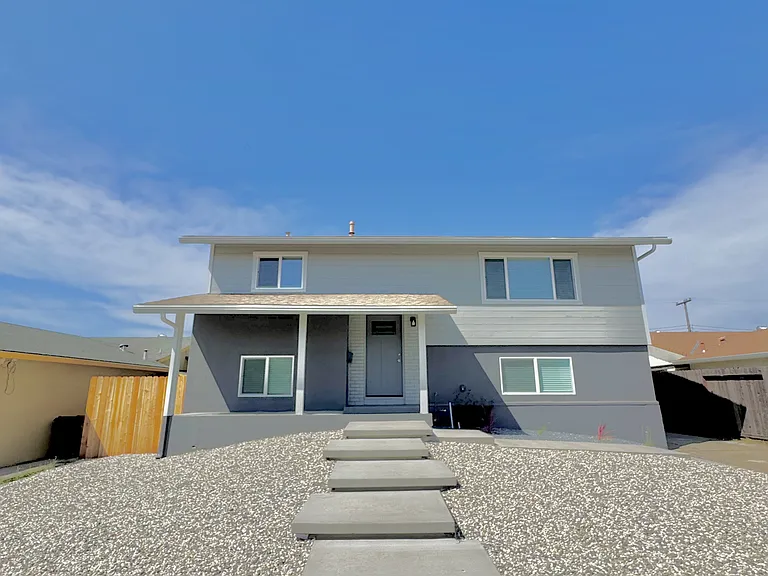 10426 Reymouth Ave — Photo 3