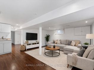 100 Sheldon Ave #Basement, Newmarket, ON L3Y 2V7