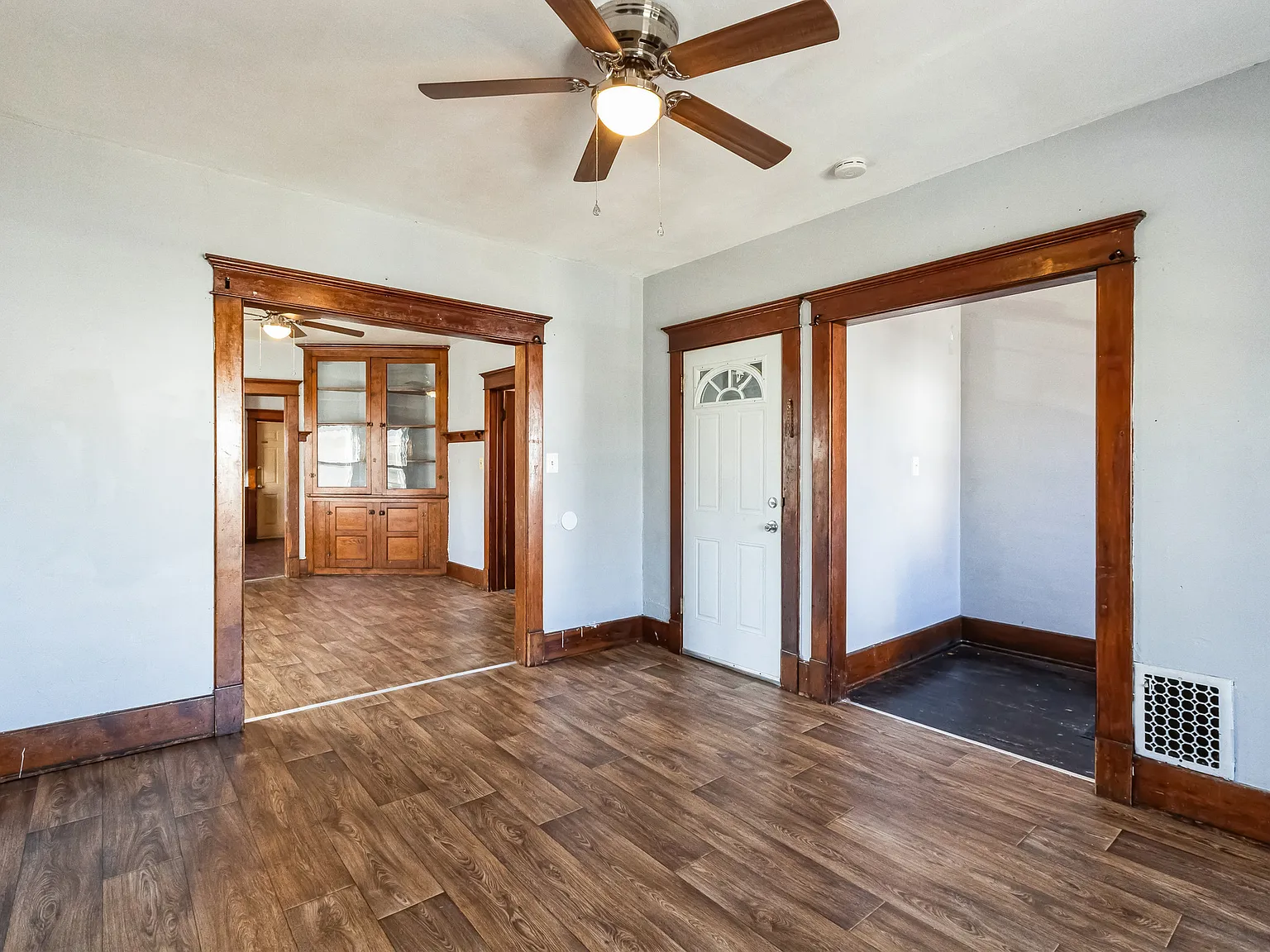 3 bed, 1000 sqft, $1,375 — Photo 3