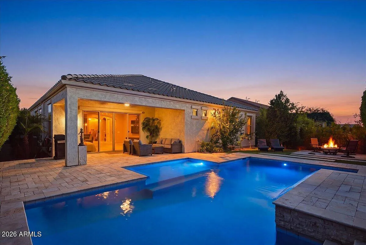 4 bed, 2.5 bath, 2526 sqft, $3,995 — Photo 1