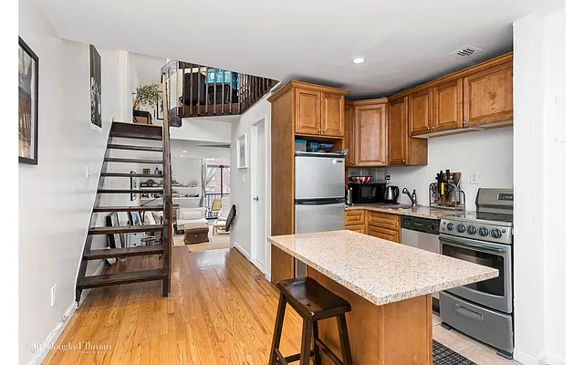 Rented by Douglas Elliman | media 14