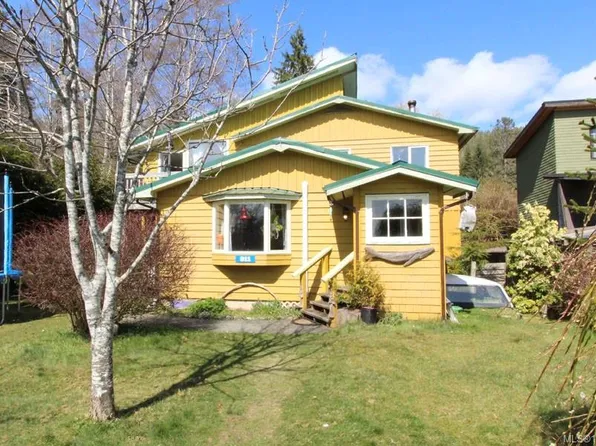 911 3rd Ave, Queen Charlotte, BC V0T 1S0