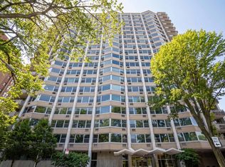 555 W Cornelia Ave APT 512, Chicago, IL 60657