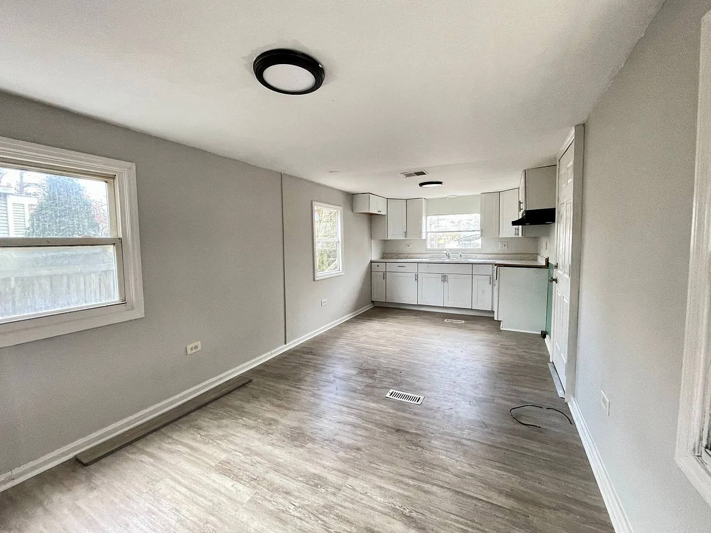 Cozy 2 Bedroom Home For Rent In Laurel Lakes, Nj $1465 — Photo 3