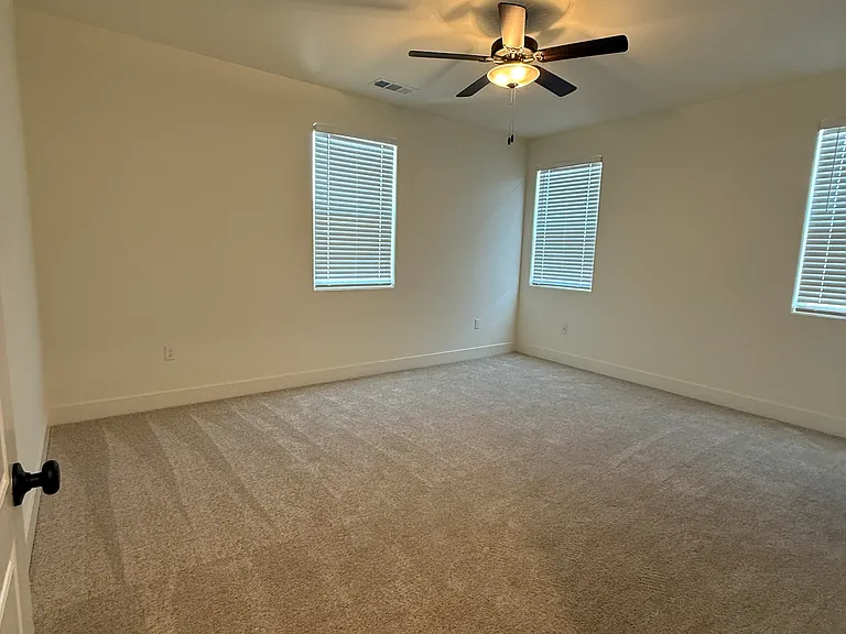 4040 W Babcock Ave — Photo 11