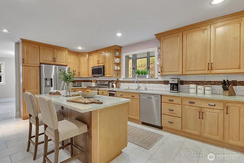 4th image of 1622 SW 140th Street