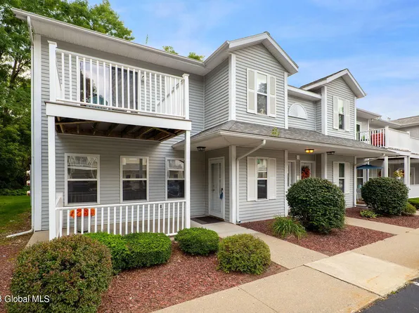 2001 Cambridge Manor Drive, Schenectady, NY 12302