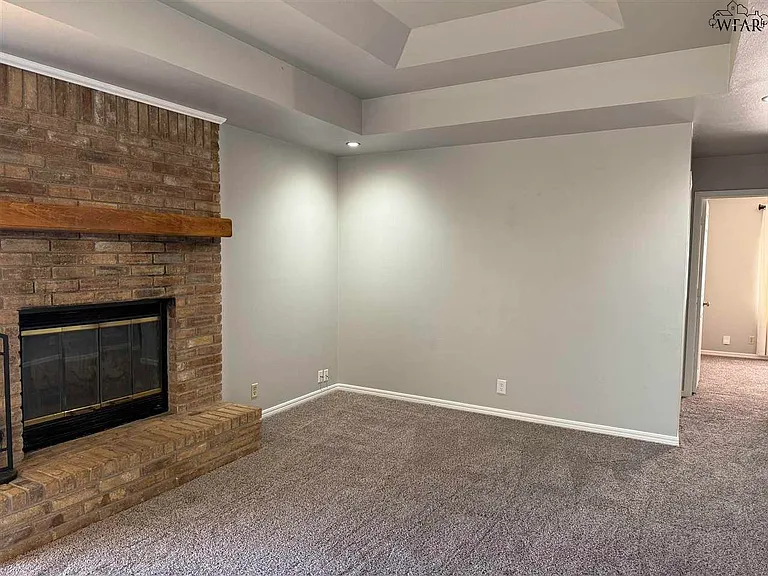 4919 Cypress Ave — Photo 10
